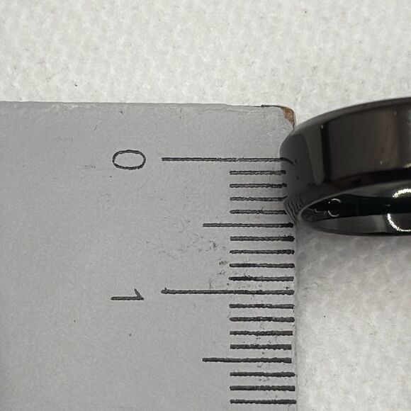 Brand New!! Size 9 Stainless steel plated beveled edge band - Picture 3 of 4